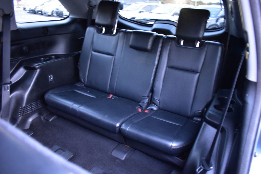 2017 Toyota Highlander XLE V6 AWD - 22937665 - 26