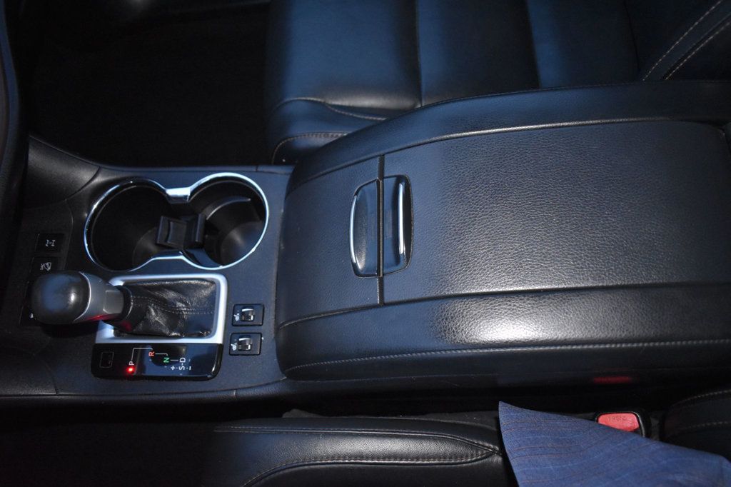 2017 Toyota Highlander XLE V6 AWD - 22937665 - 46