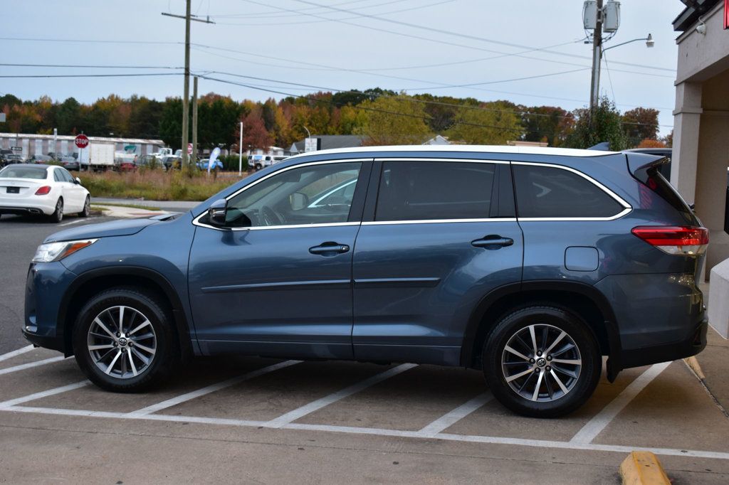 2017 Toyota Highlander XLE V6 AWD - 22937665 - 4
