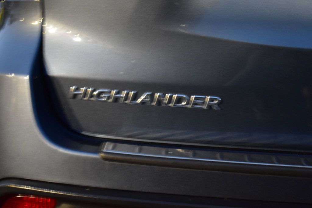 2017 Toyota Highlander XLE V6 AWD - 22937665 - 54