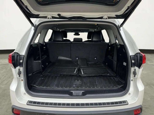 2017 Toyota Highlander XLE V6 AWD - 22963914 - 12