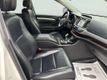 2017 Toyota Highlander XLE V6 AWD - 22963914 - 16