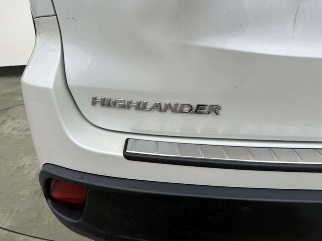 2017 Toyota Highlander XLE V6 AWD - 22963914 - 27