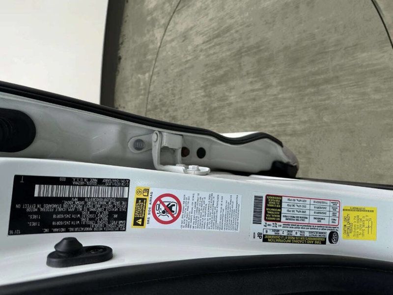 2017 Toyota Highlander XLE V6 AWD - 22963914 - 30