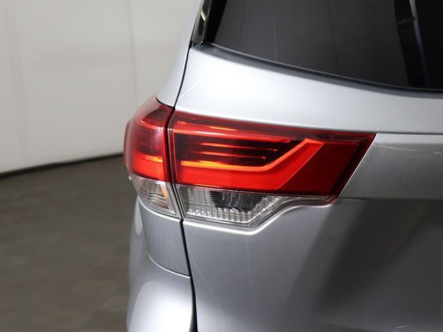 2017 Toyota Highlander XLE V6 AWD - 22944829 - 16