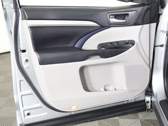 2017 Toyota Highlander XLE V6 AWD - 22944829 - 24