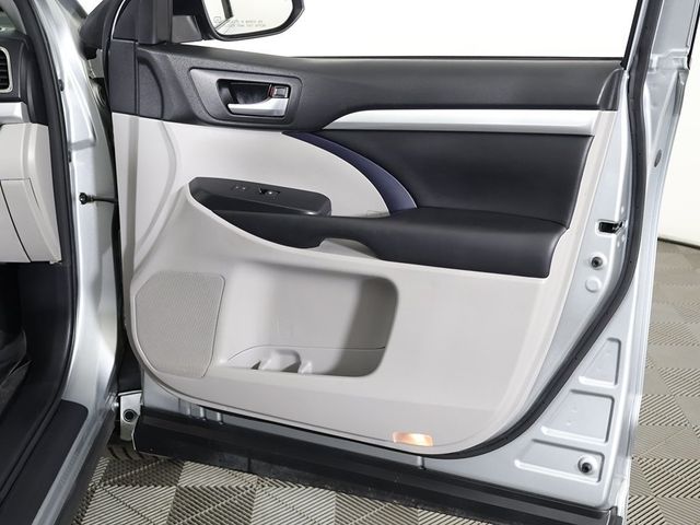 2017 Toyota Highlander XLE V6 AWD - 22944829 - 25