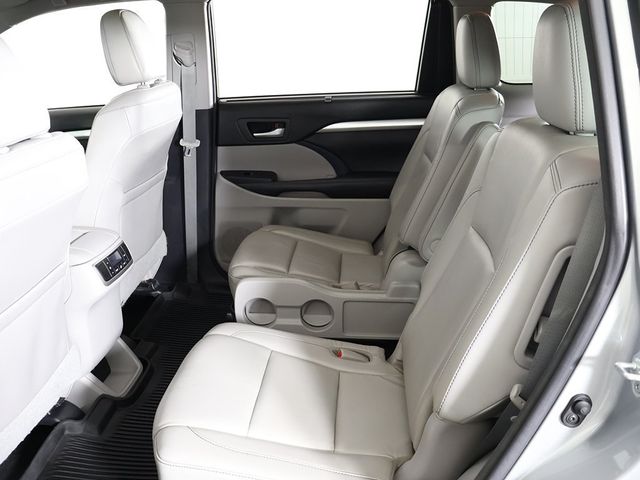 2017 Toyota Highlander XLE V6 AWD - 22944829 - 36