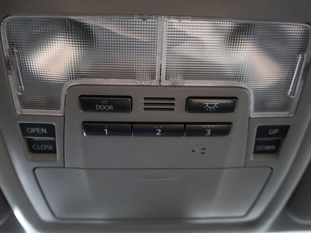 2017 Toyota Highlander XLE V6 AWD - 22944829 - 53