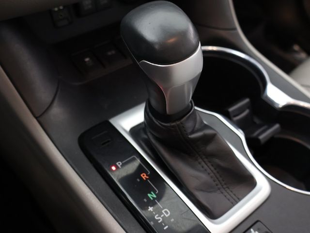 2017 Toyota Highlander XLE V6 AWD - 22944829 - 57