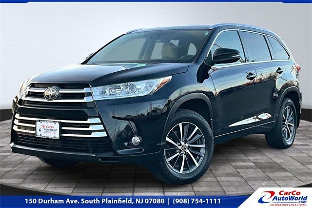 2017 Toyota Highlander XLE V6 AWD - 22962264 - 0