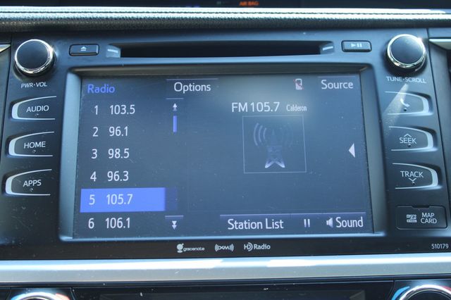 2017 Toyota Highlander XLE V6 FWD - 23068942 - 17
