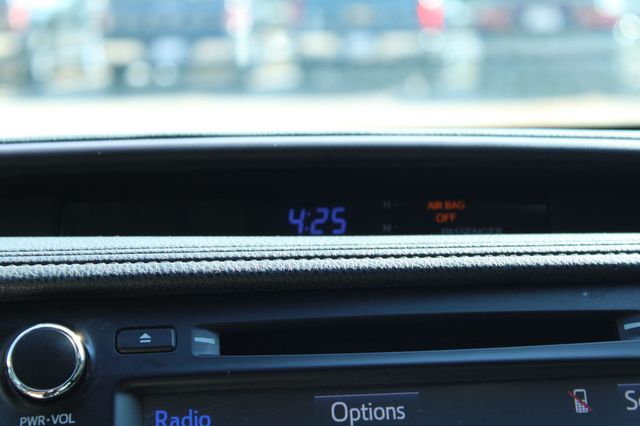 2017 Toyota Highlander XLE V6 FWD - 23068942 - 20