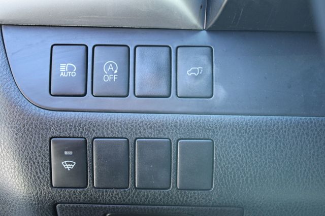 2017 Toyota Highlander XLE V6 FWD - 23068942 - 30