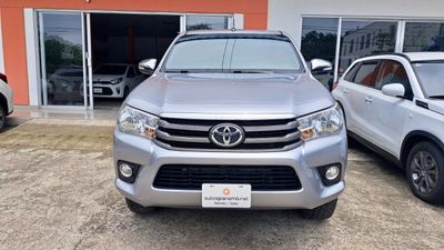 2017 Toyota Hilux
