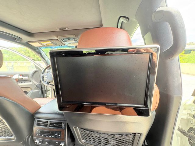 2017 Toyota Land Cruiser 4WD - 23025730 - 22