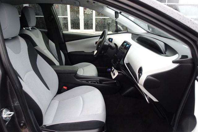 2017 Toyota Prius  - 22930220 - 10