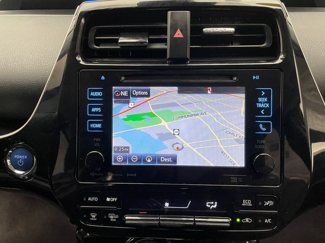 2017 Toyota Prius Four - 22989735 - 24