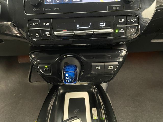 2017 Toyota Prius Four - 22989735 - 26