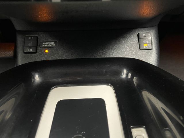 2017 Toyota Prius Four - 22989735 - 27