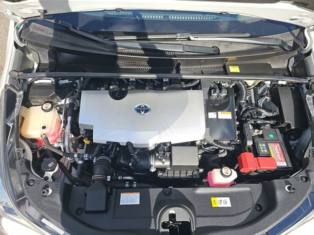 2017 Toyota Prius Three - 22987252 - 21