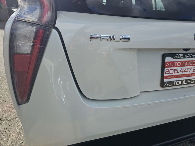 2017 Toyota Prius Three - 22987252 - 24