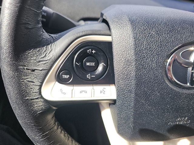 2017 Toyota Prius Three - 22987252 - 29