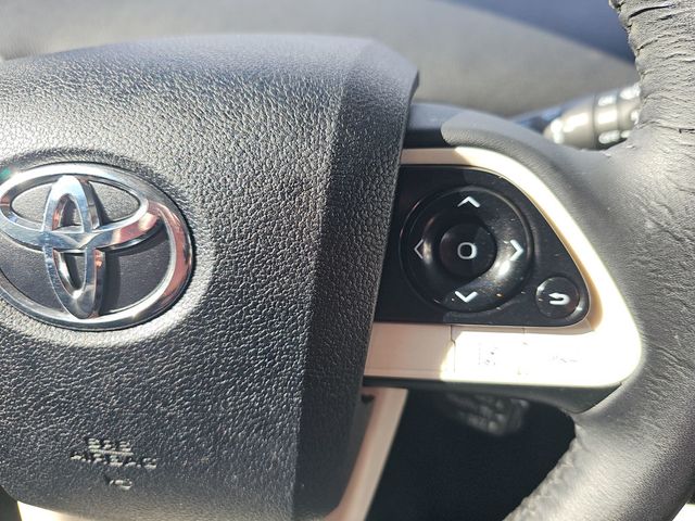 2017 Toyota Prius Three - 22987252 - 30