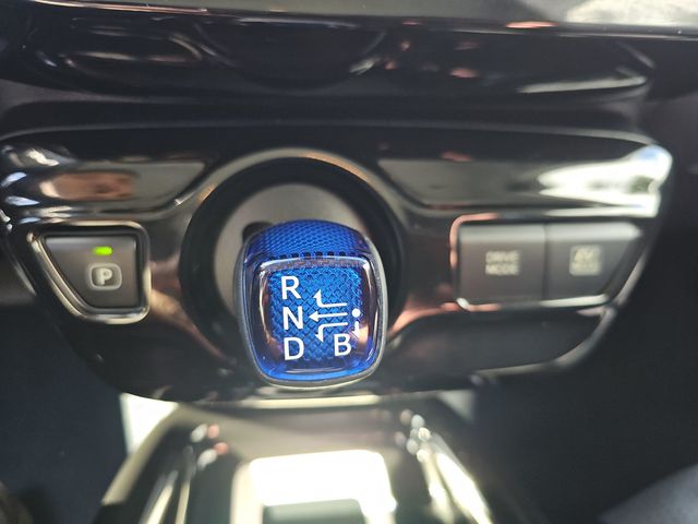 2017 Toyota Prius Three - 22987252 - 31