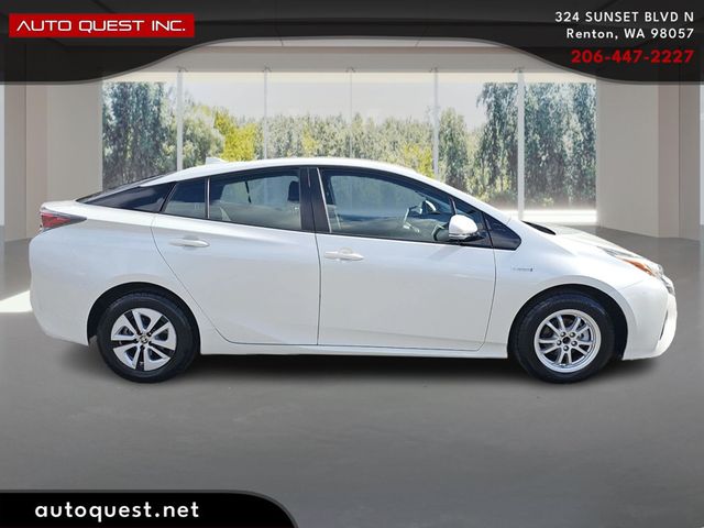2017 Toyota Prius Three - 22987252 - 3