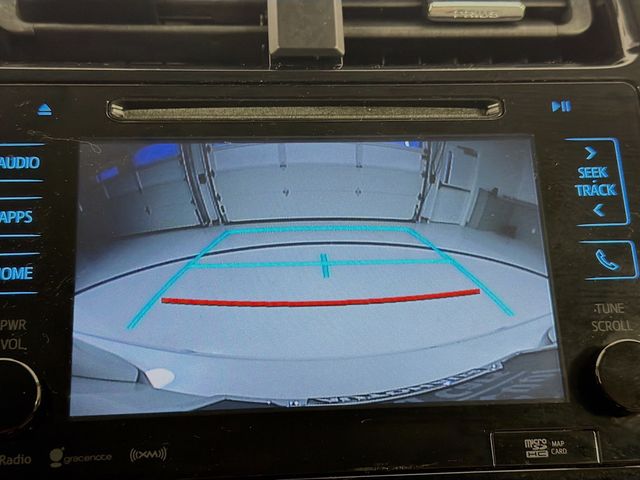 2017 Toyota Prius Three Touring - 22957656 - 14