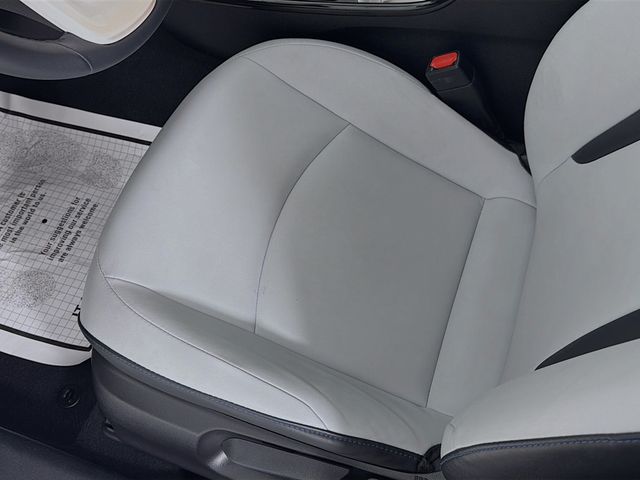 2017 Toyota Prius Three Touring - 22957656 - 20