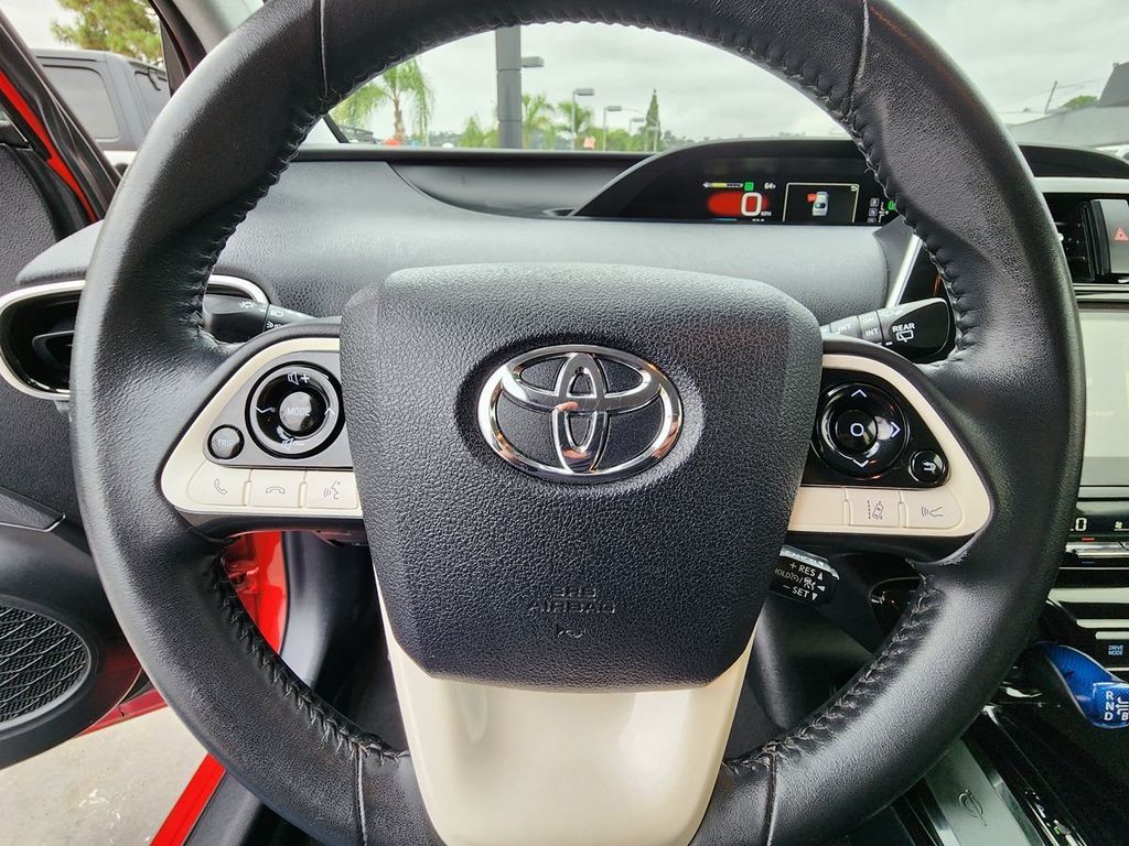 2017 Toyota Prius Three W/NAVIGATION - 22169508 - 17