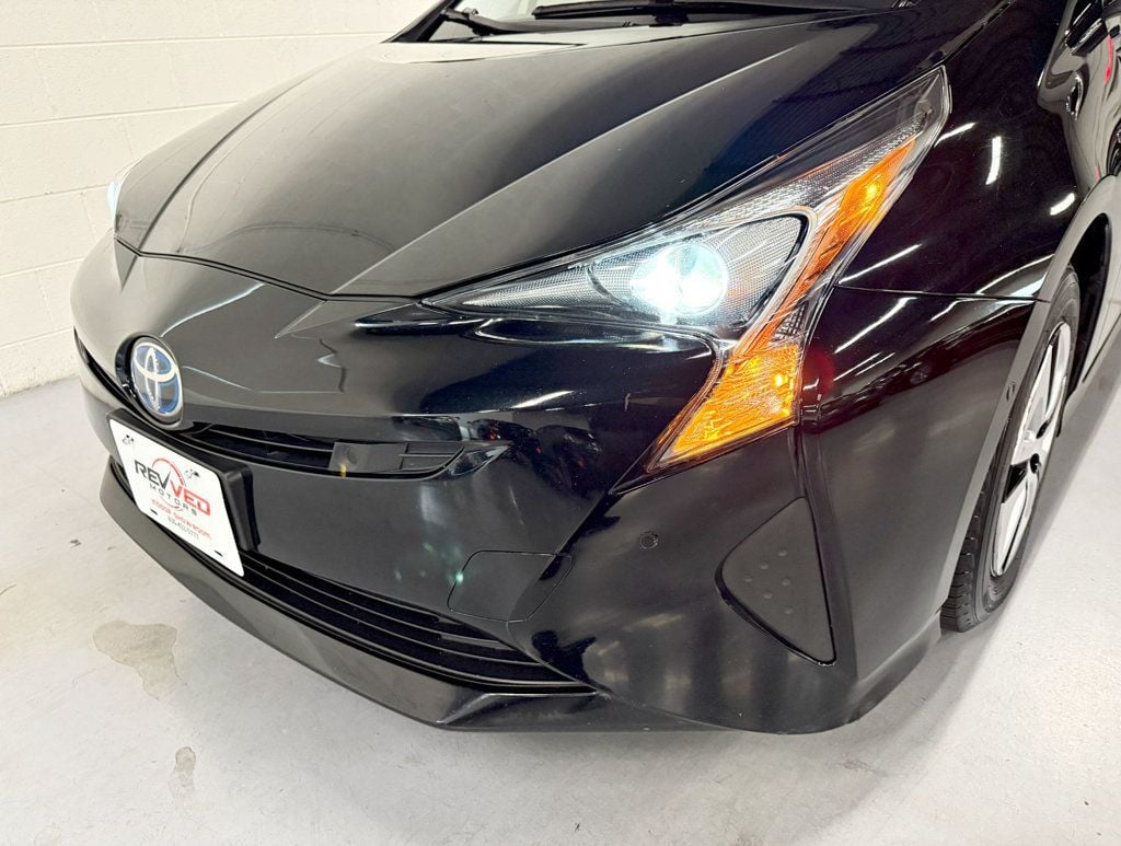 2017 Toyota Prius Two - 22668964 - 9