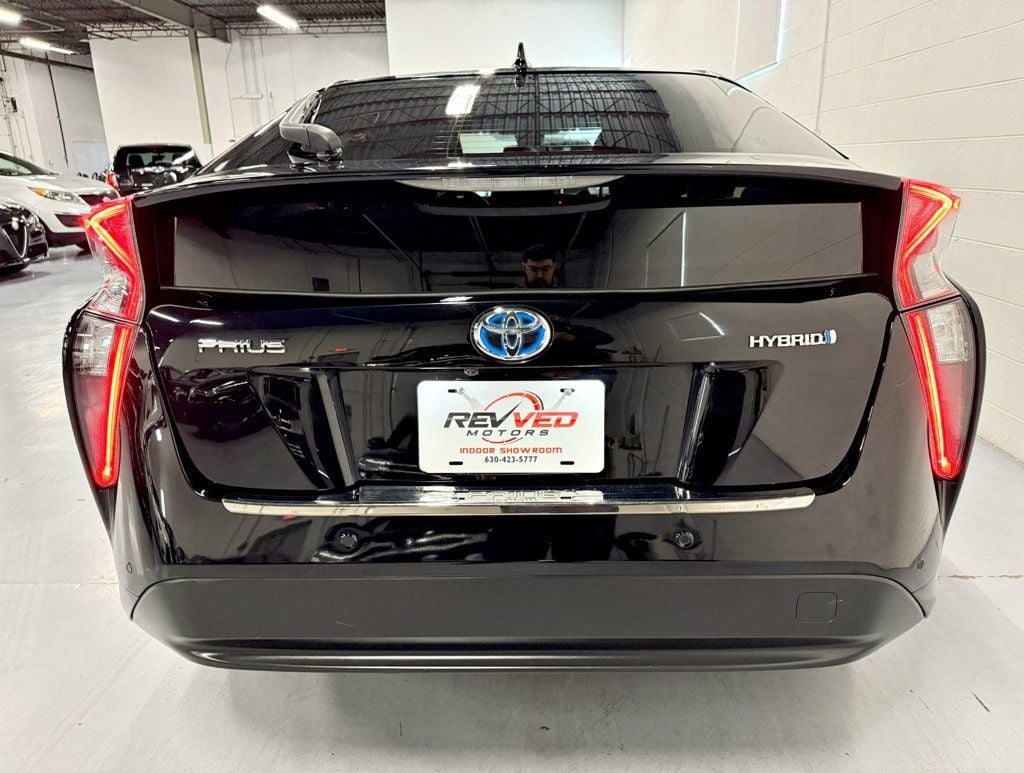 2017 Toyota Prius Two - 22668964 - 5