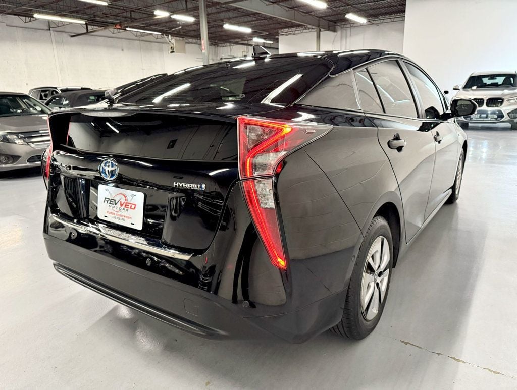 2017 Toyota Prius Two - 22668964 - 6