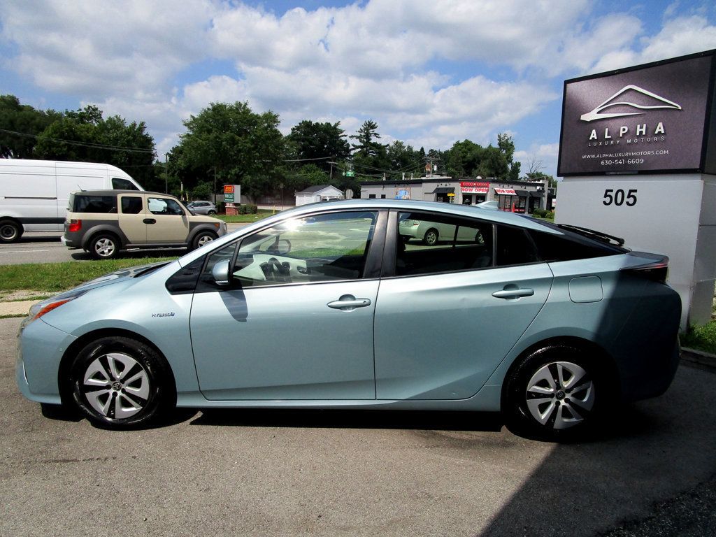 2017 Toyota Prius Two - 23062322 - 9