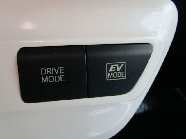 2017 Toyota Prius Two - 23062322 - 23