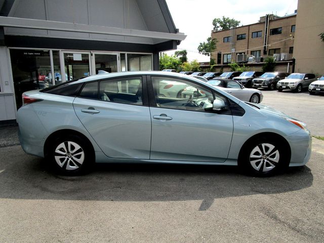 2017 Toyota Prius Two - 23062322 - 8