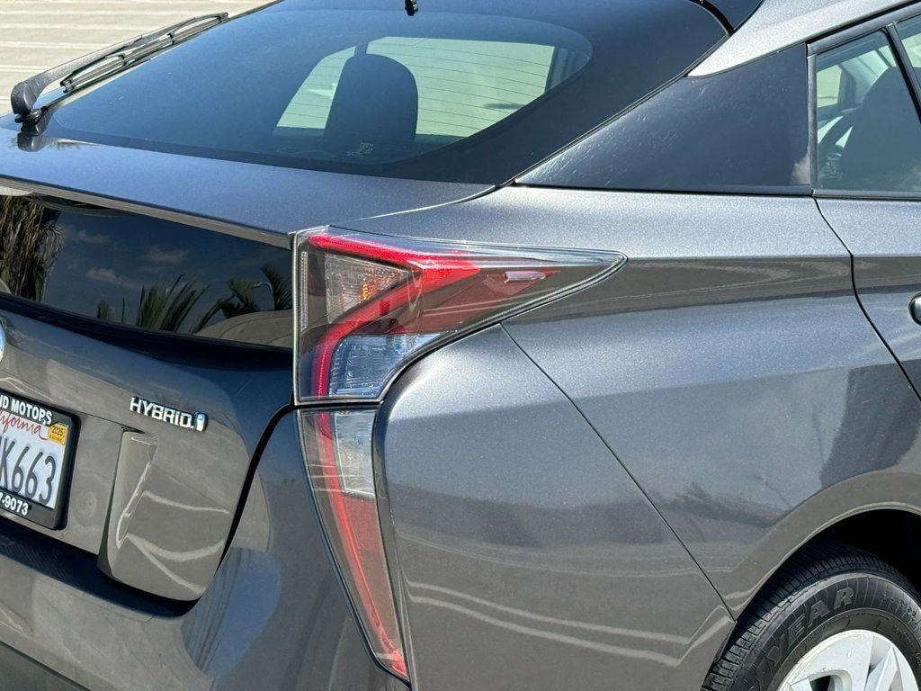 2017 Toyota Prius Two - 22595595 - 15