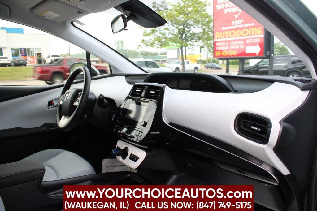 2017 Toyota Prius Two 4dr Hatchback - 22893436 - 11