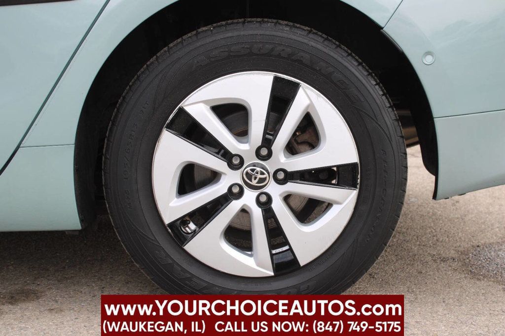 2017 Toyota Prius Two 4dr Hatchback - 22893436 - 19