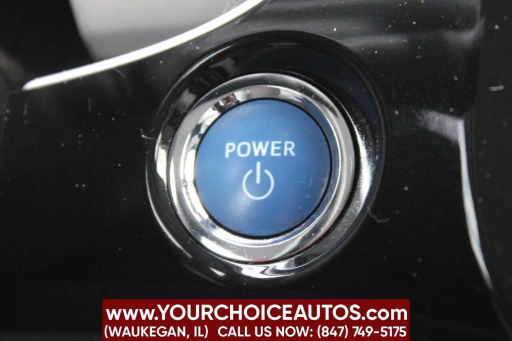 2017 Toyota Prius Two 4dr Hatchback - 22893436 - 32