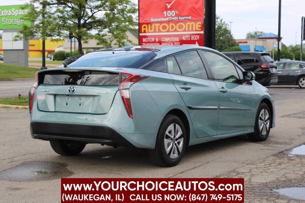 2017 Toyota Prius Two 4dr Hatchback - 22893436 - 4