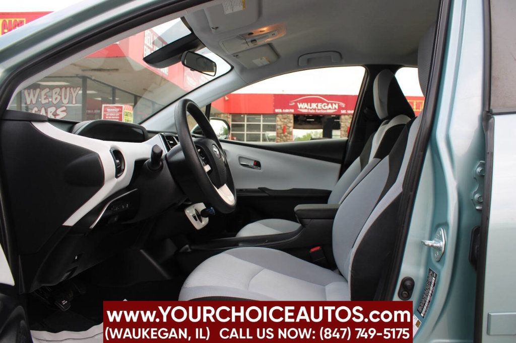 2017 Toyota Prius Two 4dr Hatchback - 22893436 - 8