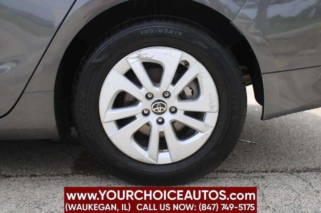 2017 Toyota Prius Two 4dr Hatchback - 22928585 - 31