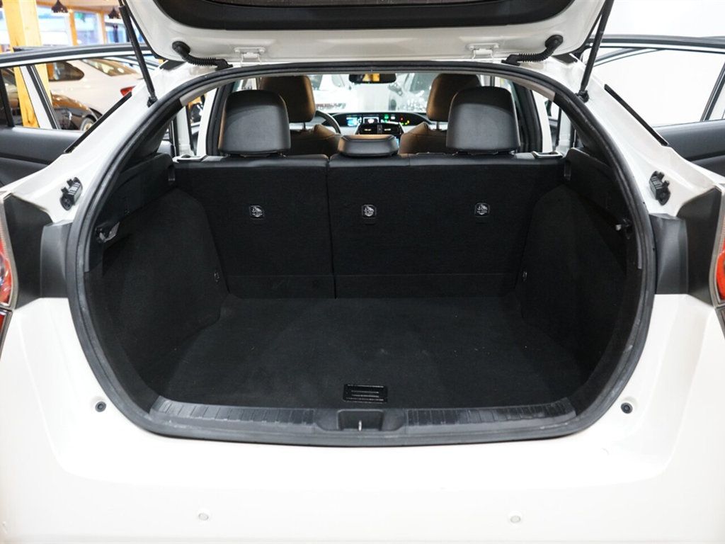 2017 Toyota Prius Two Eco - 22350416 - 31