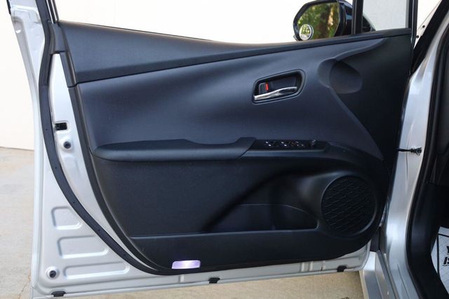 2017 Toyota Prius Two Eco - 23052450 - 11