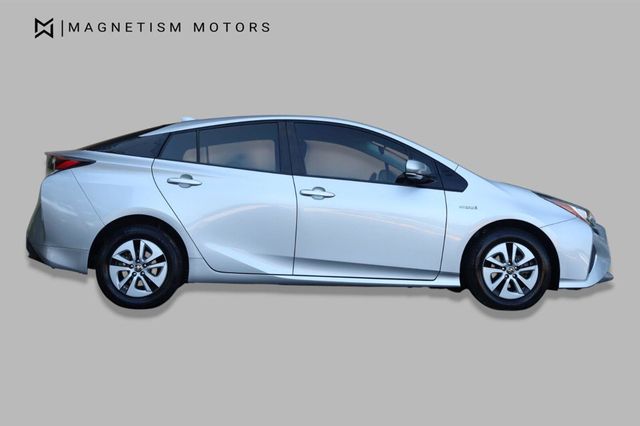 2017 Toyota Prius Two Eco - 23052450 - 2