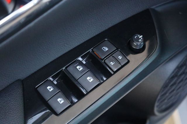 2017 Toyota Prius Two Eco - 23052450 - 31